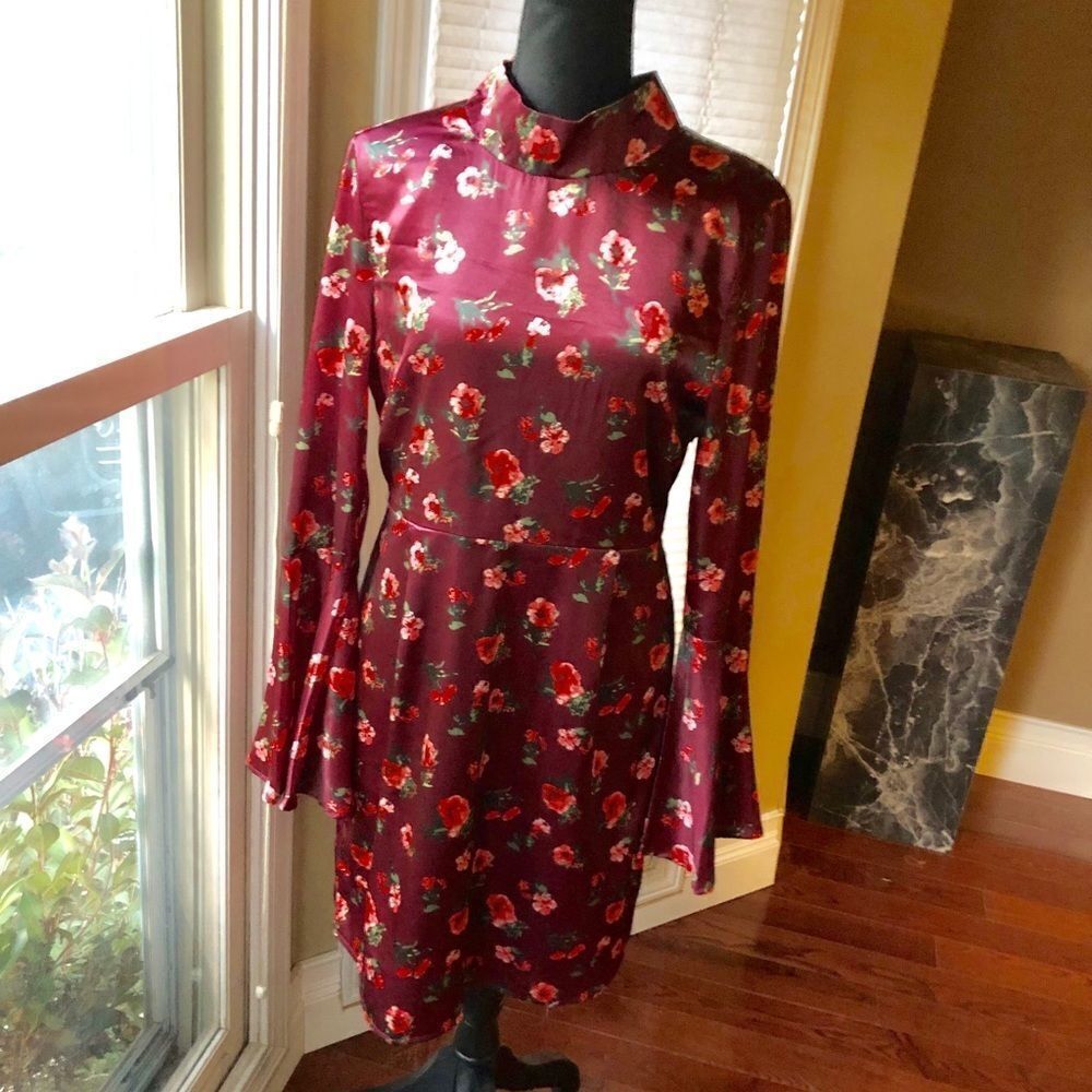 Lea & Viola Burgundy Floral w/ Bell Sleeves